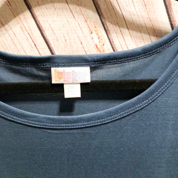 NWT LuLaRoe Tri-Color 2XL Julia - Picture 2 of 2